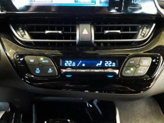 Toyota C-HR C-HR (X1,X5), SUV, 2016 1.8 16V Hybrid picture 20