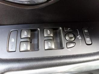 Volvo V-40 V40 (MV), Hatchback 5-drs, 2012 / 2019 2.0 D2 16V picture 18