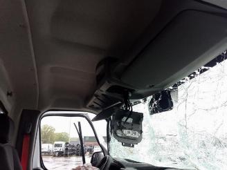 Renault Master Master III (EV/HV/UV/VA/VB/VD/VF/VG/VJ), Chassis-Cabine, 2010 2.3 dCi 145 16V FWD picture 16