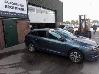 disassembly passenger cars Renault Mégane Megane III Grandtour (KZ), Combi 5-drs, 2008 / 2016 1.5 dCi 110 2015/10