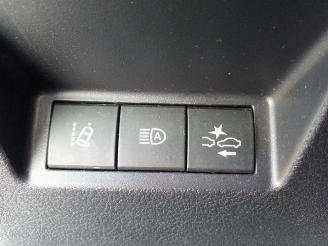 Toyota Yaris Yaris III (P13), Hatchback, 2010 / 2020 1.5 16V Hybrid picture 23