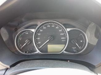 Toyota Yaris Yaris III (P13), Hatchback, 2010 / 2020 1.5 16V Hybrid picture 25