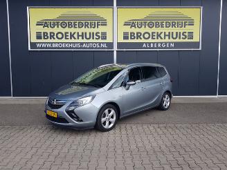 Schadeauto Opel Zafira Tourer 1.6 CDTI Business+ 2014/9