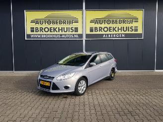 Coche accidentado Ford Focus Wagon 1.0 EcoBoost Trend 2013/10