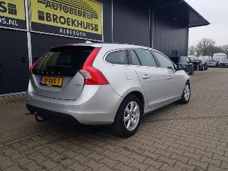 Volvo V-60 2.0 D4 Momentum picture 7
