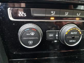 Volkswagen Golf 1.6 TDI Comfortline SOUND-Edition picture 19