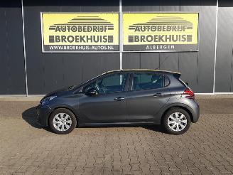 Peugeot 208 1.2 PureTech Blue Lion picture 2