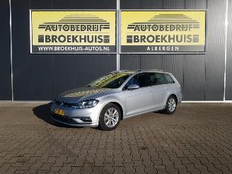 krockskadad bil auto Volkswagen Golf Variant 1.5 TSI Comfortline 2019/10