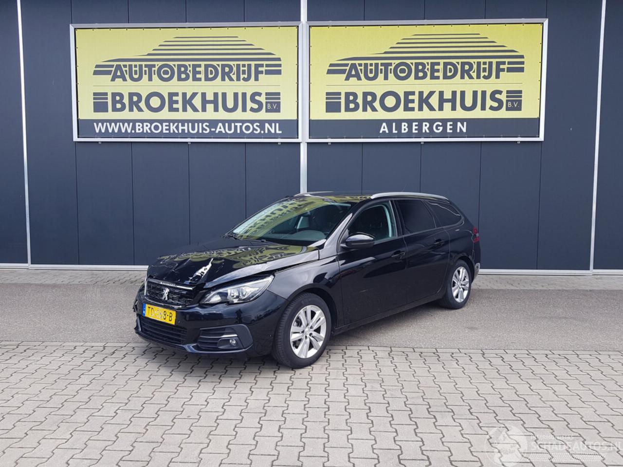 Peugeot 308 SW 1.2 PureTech Blue Lease Executive