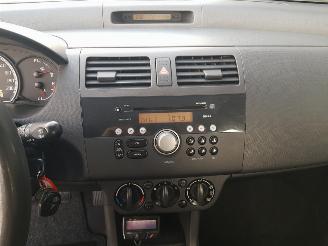 Suzuki Swift 1.3 GA picture 16