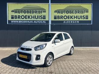 Vaurioauto  passenger cars Kia Picanto 1.0 CVVT EconomyPlusLine 2016/7