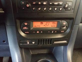 Peugeot 1007 1007 (KM), Hatchback 3-drs, 2004 / 2011 1.4 picture 31