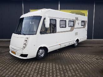 damaged campers Niesmann+Bischoff  ARTO 69 E 2015/4
