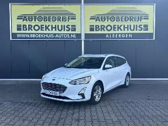 Voiture accidenté Ford Focus Wagon 1.0 EcoBoost Trend Edition Business 2021/4