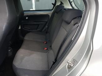 Volkswagen Up! 1.0 move up! BlueMotion picture 15
