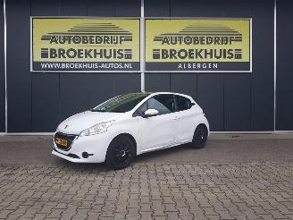 skadebil auto Peugeot 208 1.2 e-VTi Active AUTOMATIC 2014/1