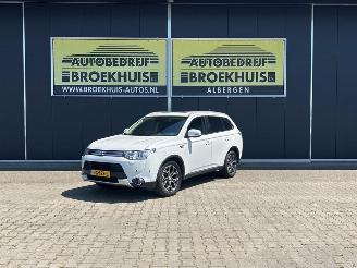 Schadeauto Mitsubishi Outlander 2.0 PHEV Executive Edition 2015/9