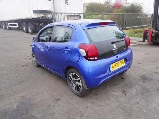 Peugeot 108 1.0 12v picture 2