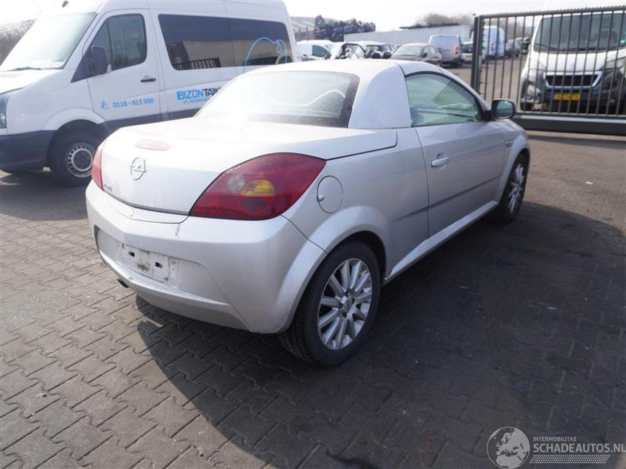 Opel Tigra TwinTop 1.4 16v