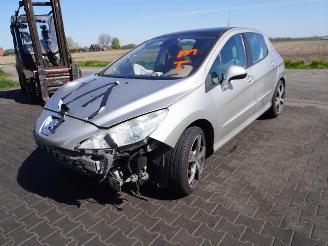 Peugeot 308 1.6 16v picture 3