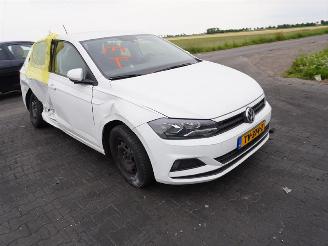 Volkswagen Polo 1.0 12v picture 4