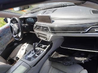 BMW 7-serie 740D picture 9