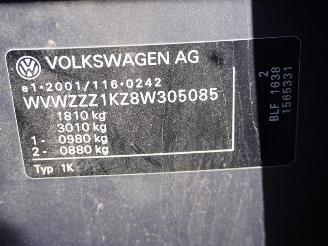 Volkswagen Golf 1.6 FSi picture 8