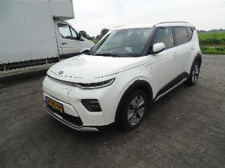 Kia Soul 64 KwH picture 3
