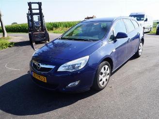 Opel Astra SPORTS TOURER 1.3 CDTi picture 3