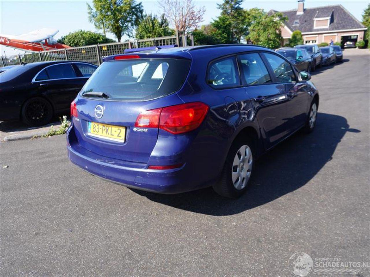 Opel Astra SPORTS TOURER 1.3 CDTi