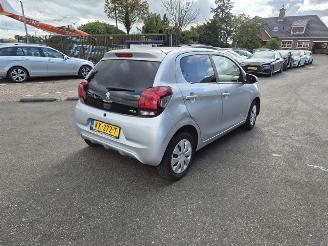 Vaurioauto  passenger cars Peugeot 108 1.0 12V (1KRFE(CFB) 2016/9