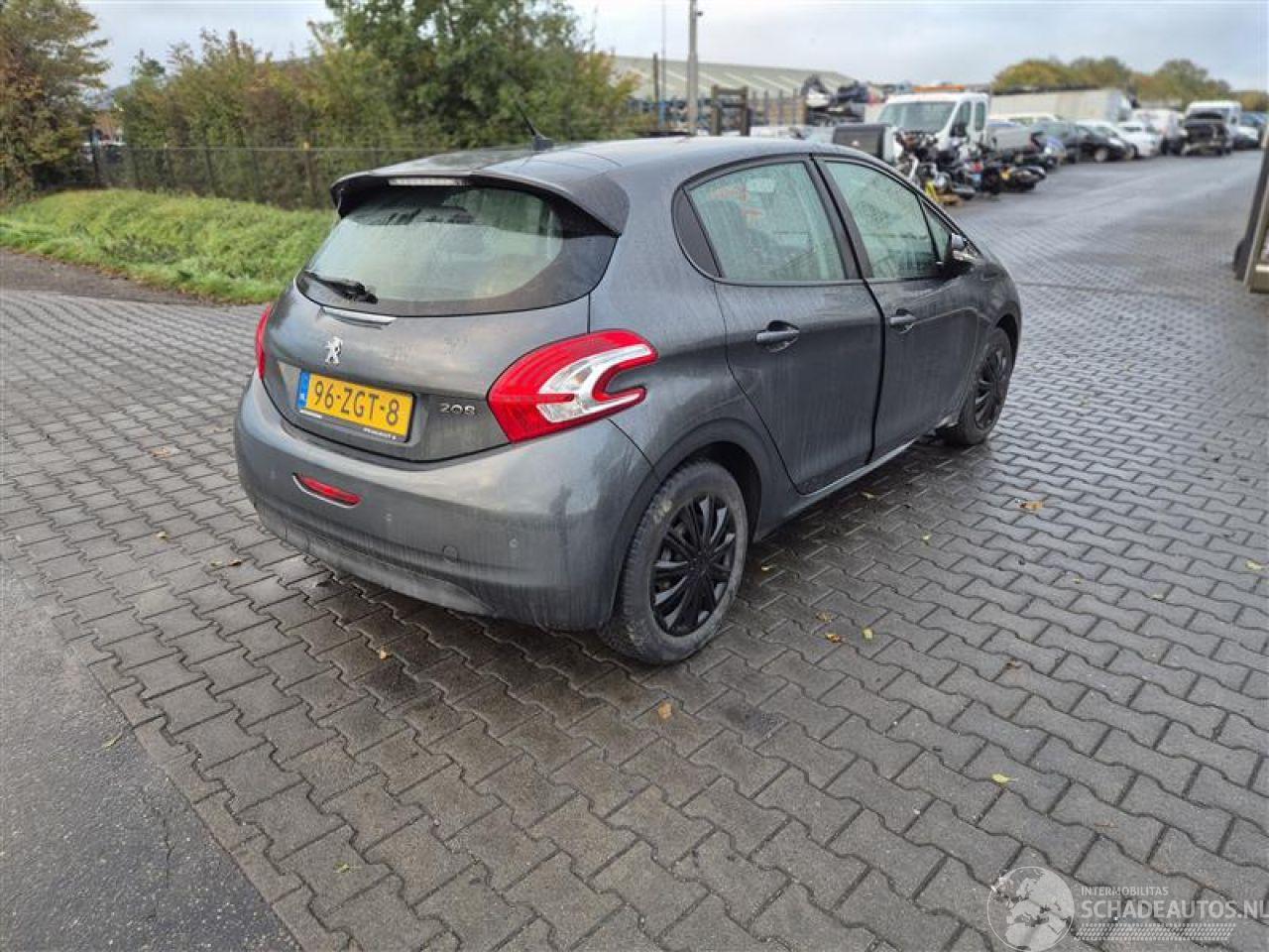 Peugeot 208 1.2 12V