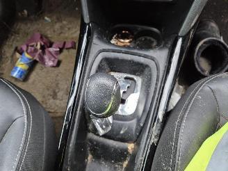 Peugeot 2008 1.2 12V picture 7