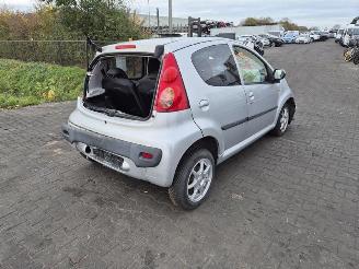 Vrakbiler auto Peugeot 107 1.0 12v 2011/4