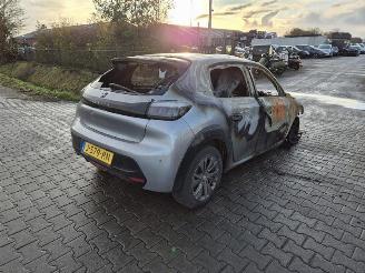 Uttjänta bilar auto Peugeot e-208  2020/9