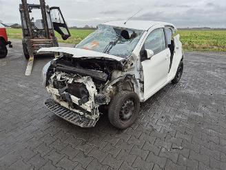 Peugeot 108 1.0 12v picture 3