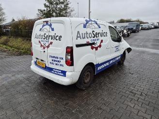 rozbiórka samochody ciężarowe Peugeot Partner 1.6 HDi 2014/3