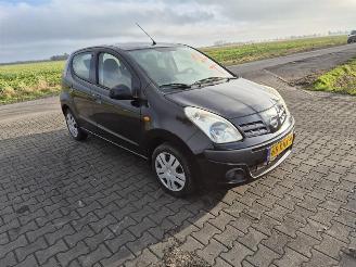 Nissan Pixo 1.0 12v picture 4