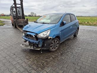 Mitsubishi Space-star 1.2 12v picture 3