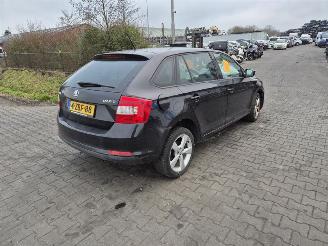 Vrakbiler auto Skoda Rapid 1.2 TSi 2015/2