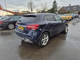 Schadeauto Mercedes GLA 180 2017/8