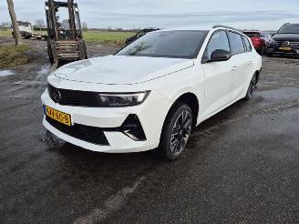 Opel Astra SportsTourer Electric picture 3