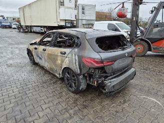 BMW 1-serie 118i picture 2