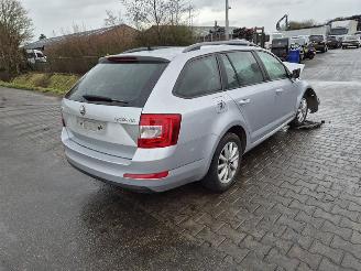 Autoverwertung Skoda Octavia Combi 1.4 TSi 2013/9