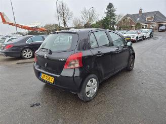 krockskadad bil auto Toyota Yaris 1.0 12v 2008/9