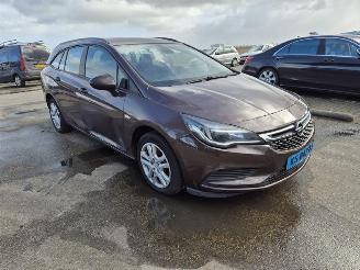 Opel Astra SPORTS TOURER 1.6 CDTi picture 4