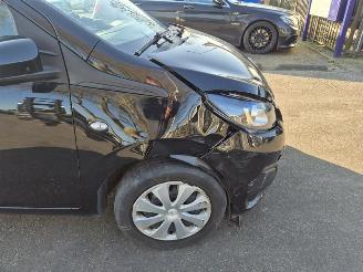 Peugeot 108 1.0 12v picture 5