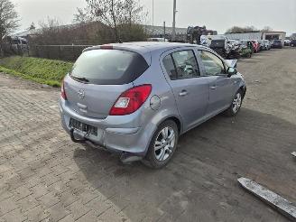 Sloopauto Opel Corsa 1.2 16v 2010/3