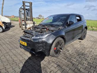 Land Rover Range Rover Evoque P300e picture 3