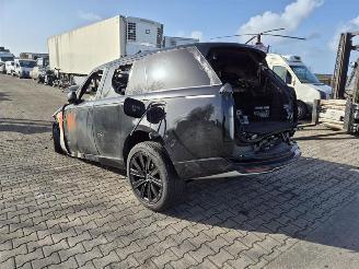 Land Rover Range Rover P400 picture 2